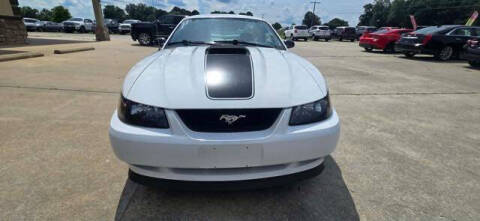 2004 Ford Mustang Mach 1 Premium