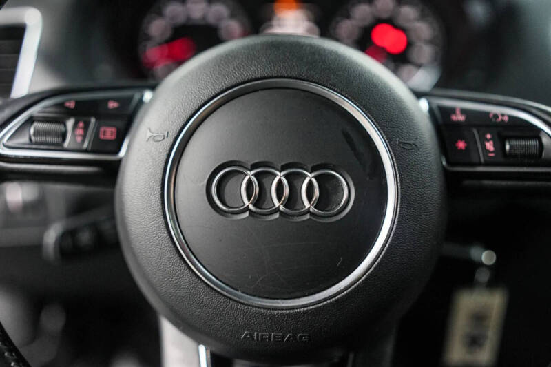 2017 Audi Q3 2.0T Premium