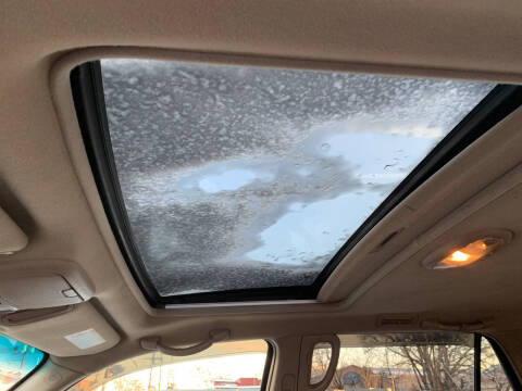 2004 Toyota Sequoia SR5