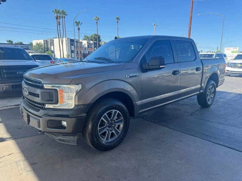 2020 Ford F-150 XL's photo