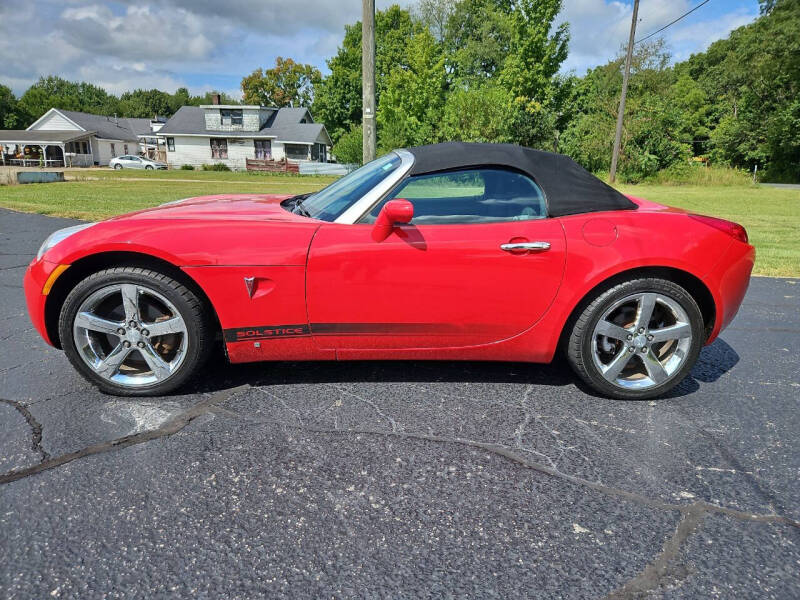 Used 2006 Pontiac Solstice Base with VIN 1G2MB33B06Y111740 for sale in Paw, MI