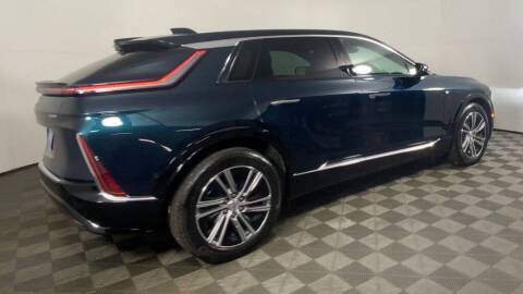 2025 Cadillac LYRIQ Luxury 1