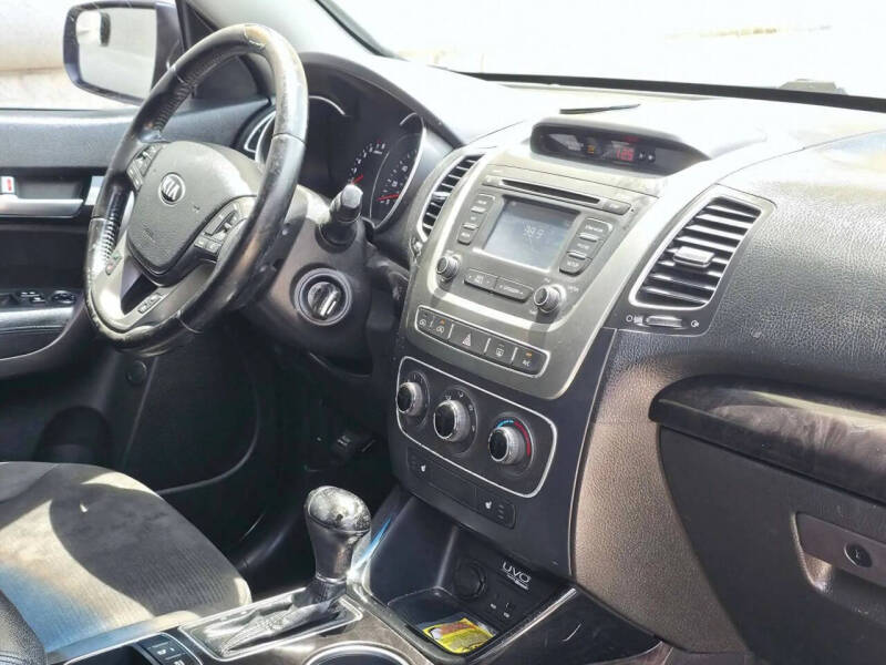 2014 Kia Sorento LX