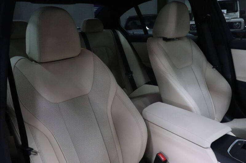 2024 BMW 3 Series 330e