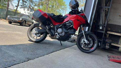 2022 Ducati Multistrata