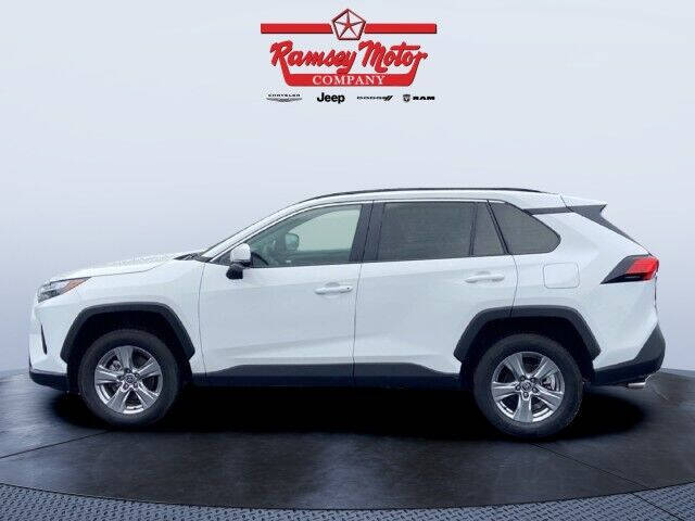 Used 2022 Toyota RAV4 XLE with VIN 2T3P1RFV1NW299844 for sale in Harrison, AR