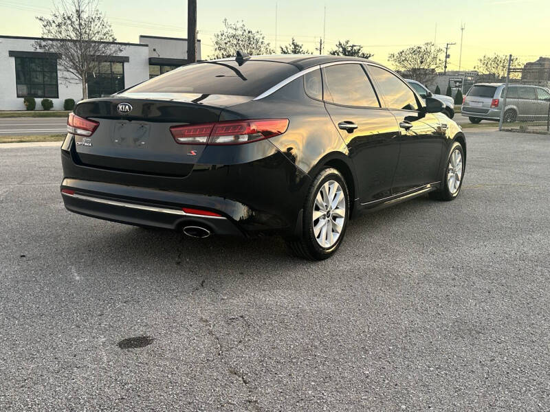 2018 Kia Optima LX