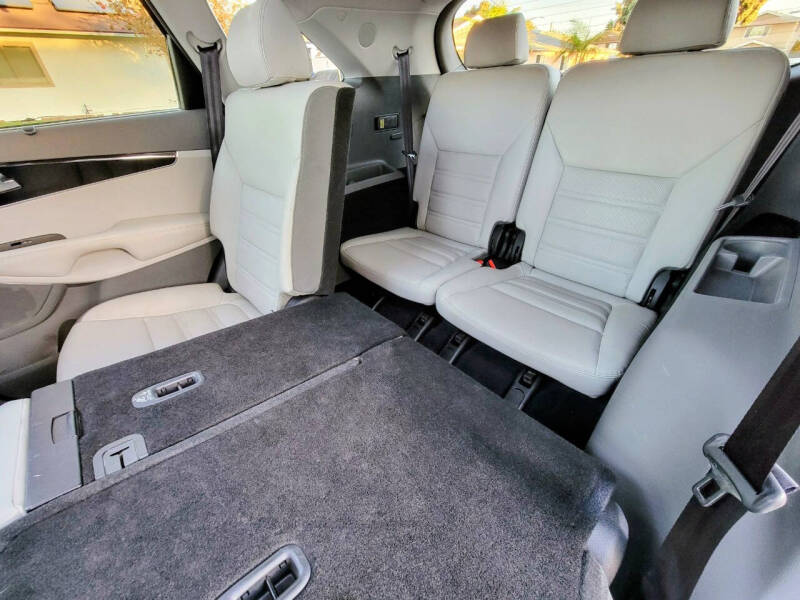 2016 Kia Sorento SX V6