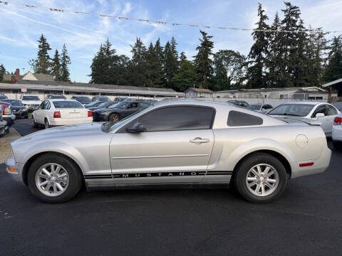 2007 Ford Mustang V6 Deluxe