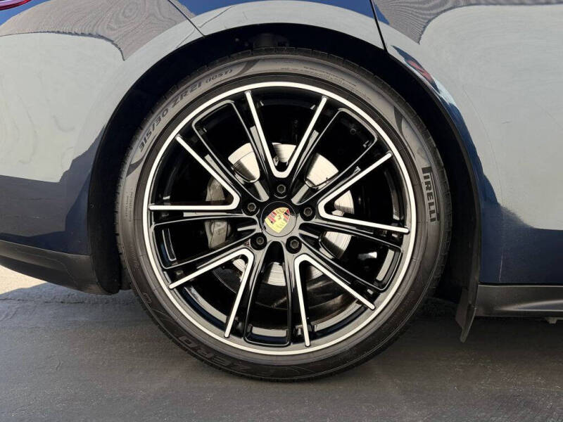 2018 Porsche Panamera 4S