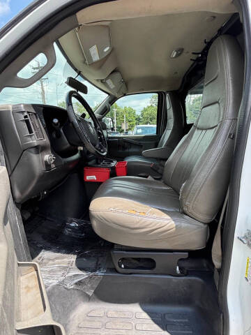 2017 Chevrolet Express 2500