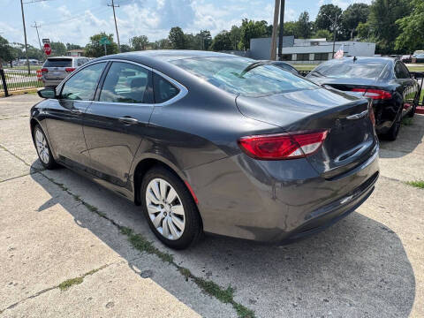 2015 Chrysler 200 LX