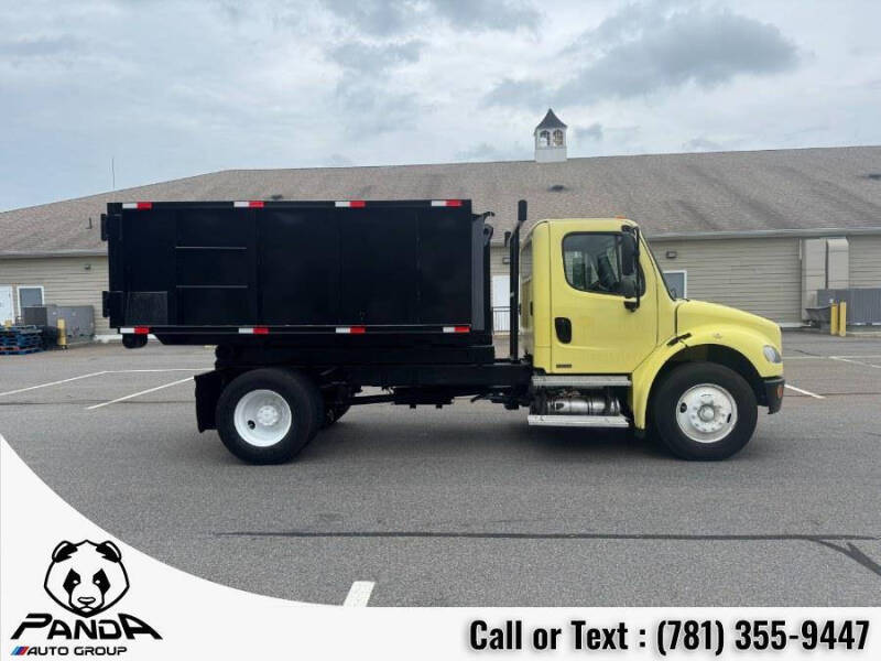 2012 Freightliner M2 106