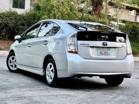 2010 Toyota Prius III