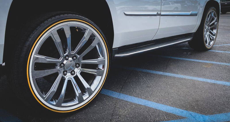 2016 Cadillac Escalade Luxury Collection