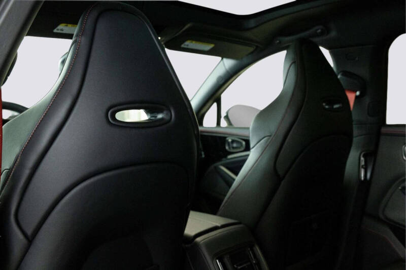 2026 Aston Martin DBX 707