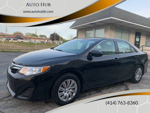 2014 Toyota Camry Hybrid for sale at Auto Hub in Greenfield WI