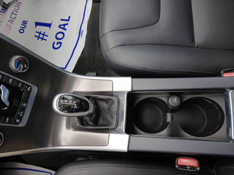 2015 Volvo XC60 T5 Drive-E Platinum
