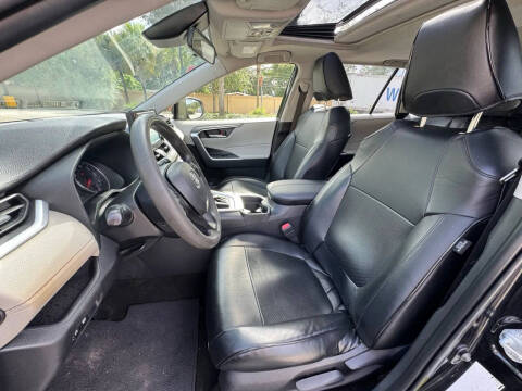 2019 Toyota RAV4 XLE