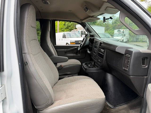 2017 Chevrolet Express LT 2500