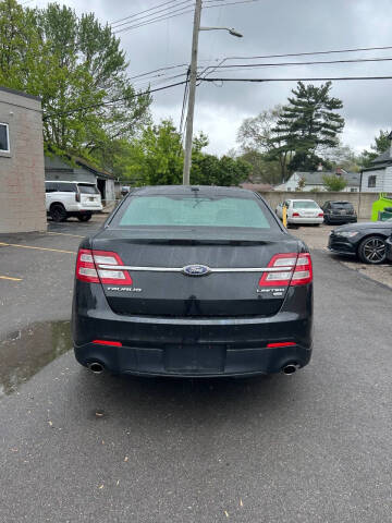 2014 Ford Taurus Limited