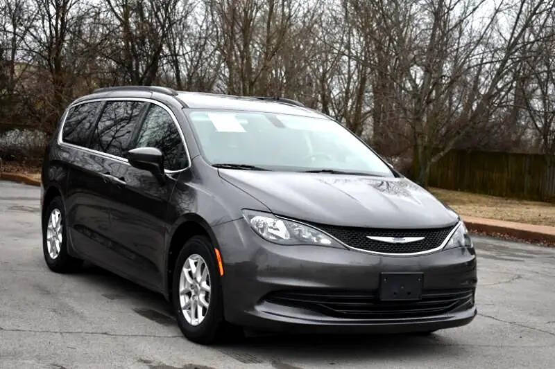 2020 Chrysler Voyager LXi