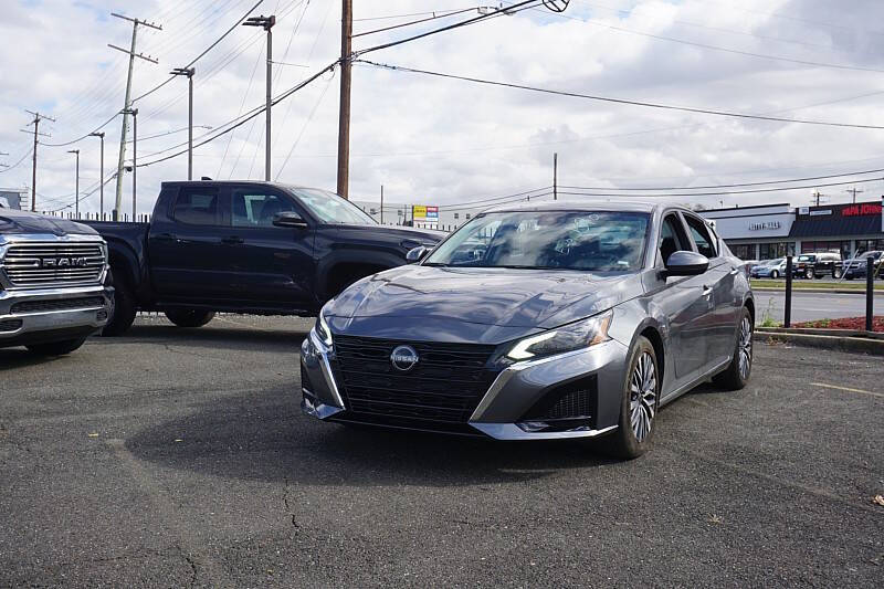 2023 Nissan Altima SV