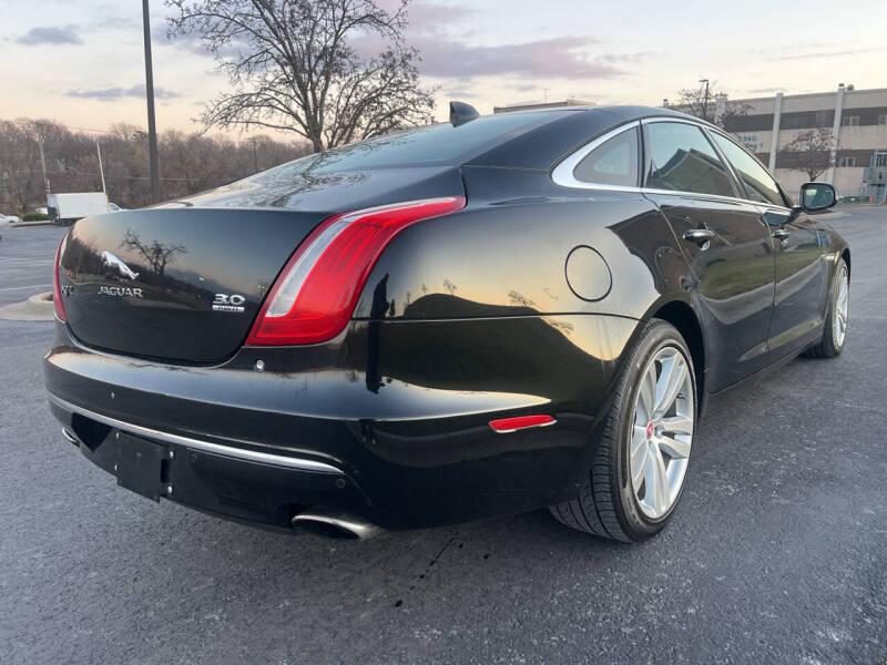 2016 Jaguar XJL Portfolio