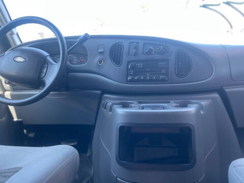 2005 Ford E-Series