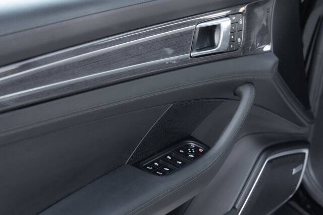 2023 Porsche Panamera 4