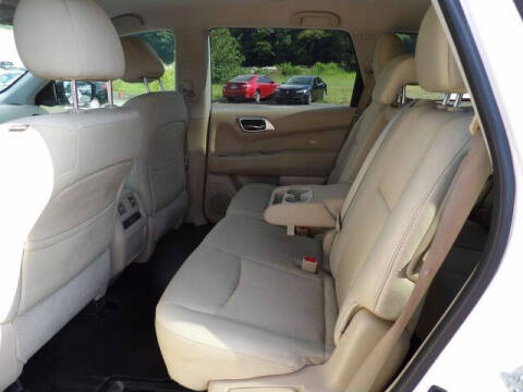 2017 Nissan Pathfinder S