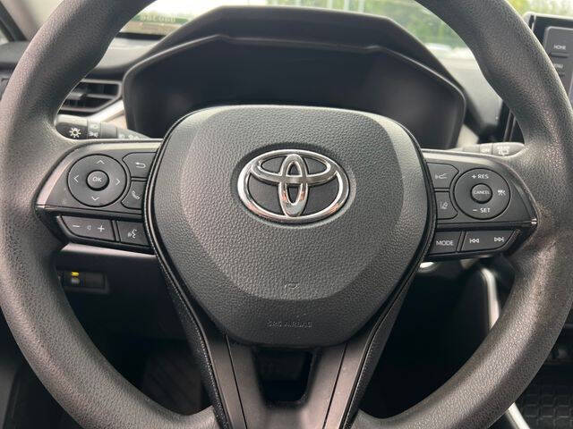 2020 Toyota RAV4 XLE