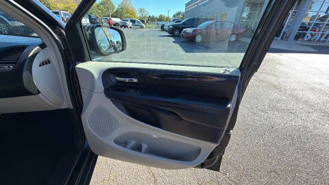 2012 Dodge Grand Caravan Crew