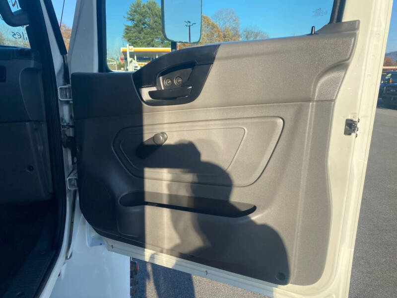 2022 International MV607