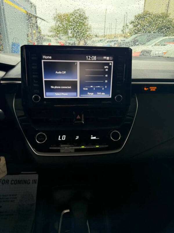 2022 Toyota Corolla LE