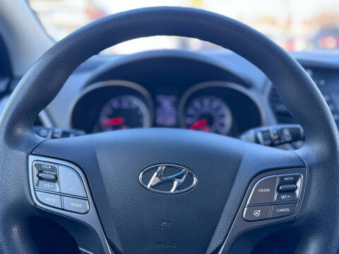 2016 Hyundai Santa Fe SE