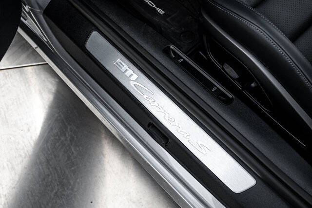 2025 Porsche 911 Carrera S