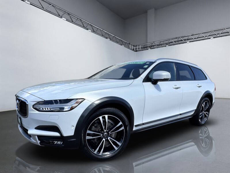 2018 Volvo V90 Cross Country T5