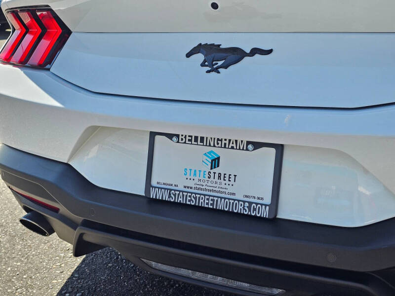 2024 Ford Mustang EcoBoost