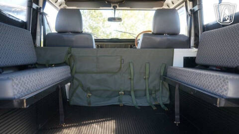 1986 Land Rover Defender