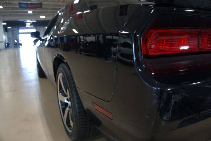 2014 Dodge Challenger SRT8