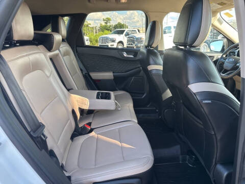 2020 Ford Escape SEL