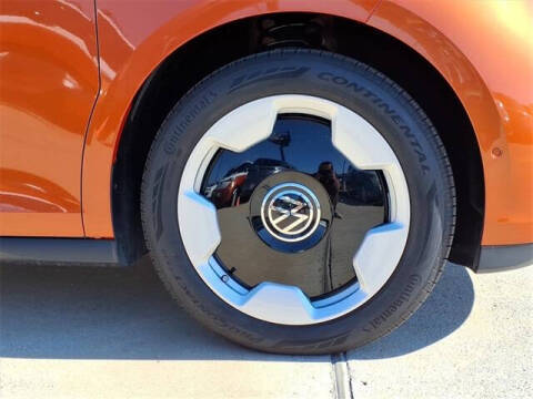 2025 Volkswagen ID. Buzz Pro S Plus 4Motion