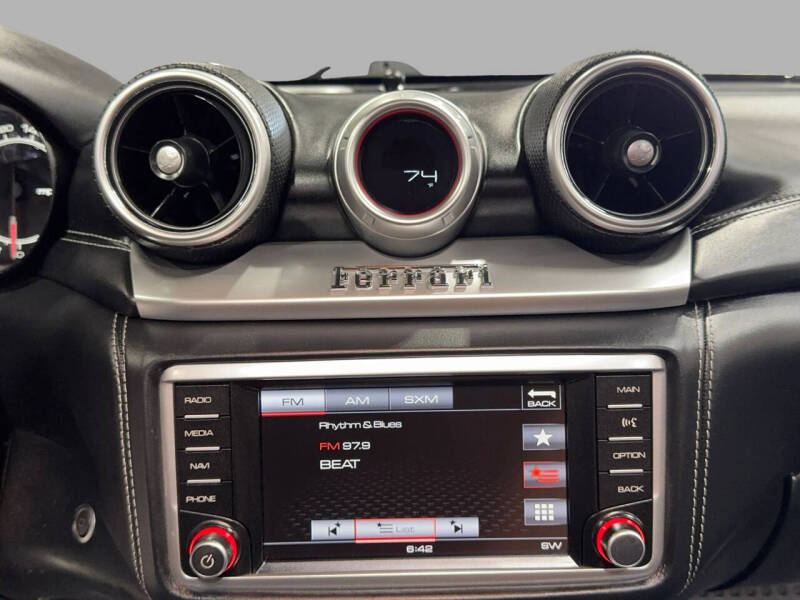 2016 Ferrari California T