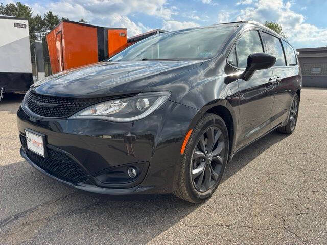 2020 Chrysler Pacifica Touring L