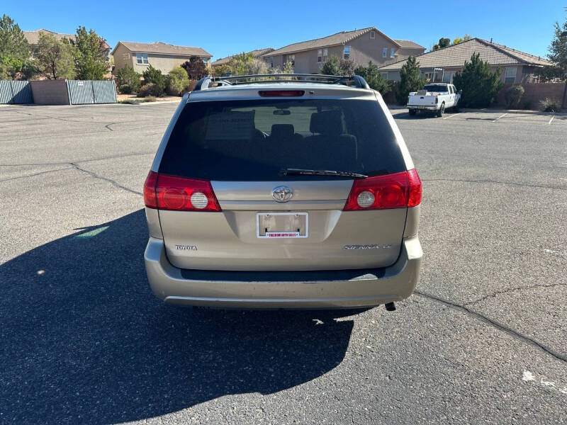 2009 Toyota Sienna LE 8-Passenger