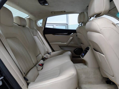 2014 Maserati Quattroporte Sport GT S