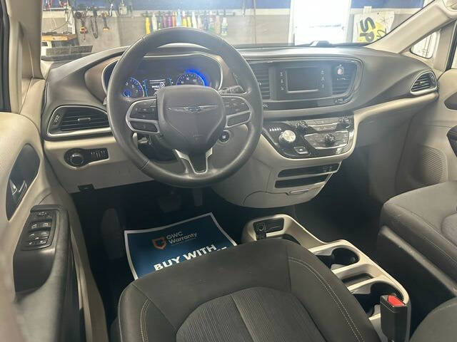 2017 Chrysler Pacifica LX
