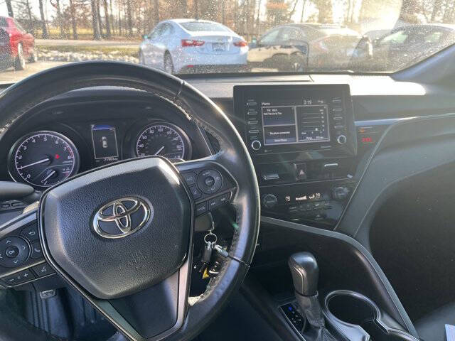 2022 Toyota Camry SE
