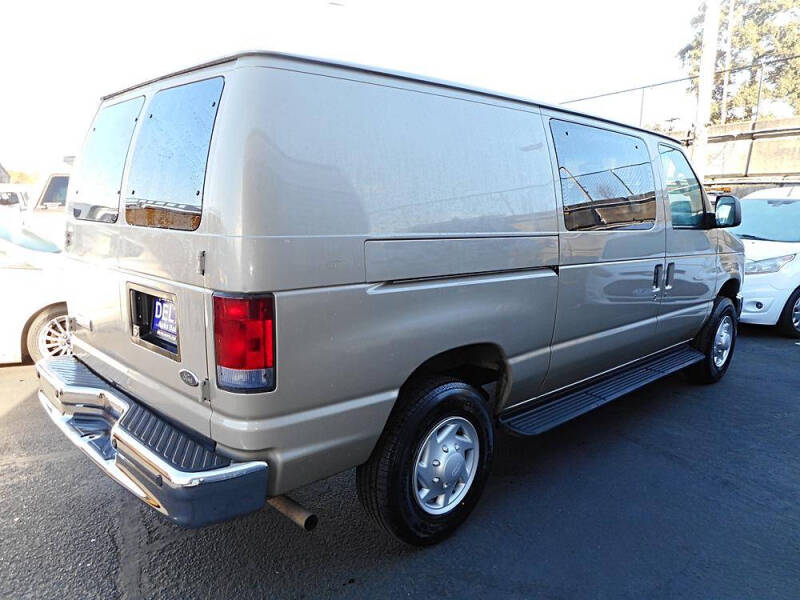 2008 Ford E-Series E-250